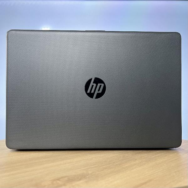 LAPTOP HP 250 G9 15.6 " 16 GB RAM 512 GB SSD  INTEL® CORE™ I5-1235U 12VA GENERACIóN  SIN SISTEMA OPERATIVO  